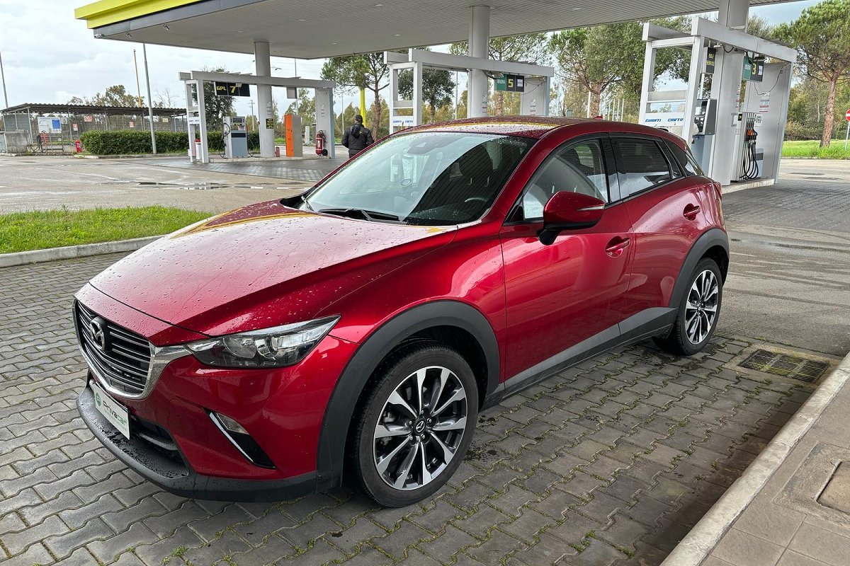 Mazda Cx 3 2.0l Skyactiv g Executive in vendita a Latina