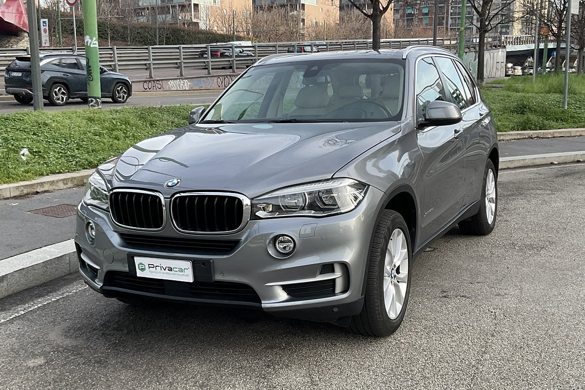 Bmw X5 Xdrive30d 258cv Luxury in vendita a Milano Affori