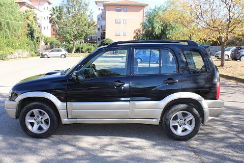 Suzuki Grand Vitara 1.9 Ddis 5 Porte in vendita a Valverde