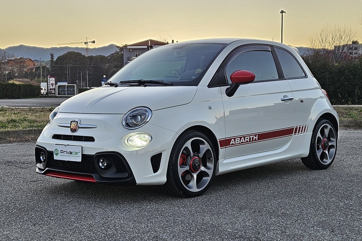 Abarth 595 1.4 Turbo T-jet 145 Cv in vendita a Rende