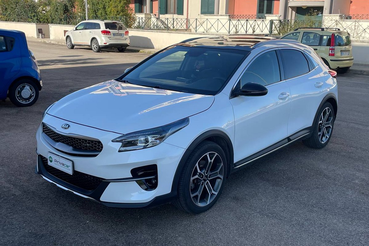 Kia Xceed 1.6 Crdi 136 Cv Dct Evolution in vendita a Lecce