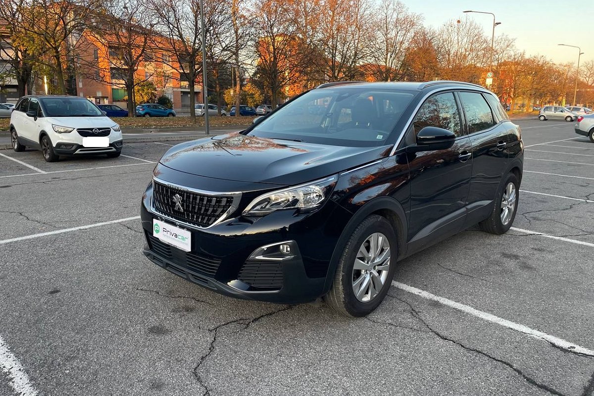 Peugeot 3008 Puretech Turbo 130 S&s Access in vendita a Milano - San Siro