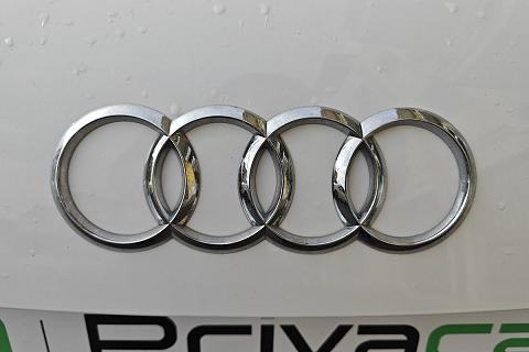 Logo AUDI anteriore Nero - Accessori Auto In vendita a Genova