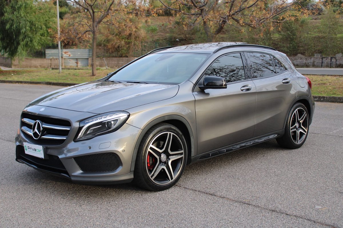 Mercedes Gla 220 Cdi Automatic 4matic Premium in vendita a Valverde